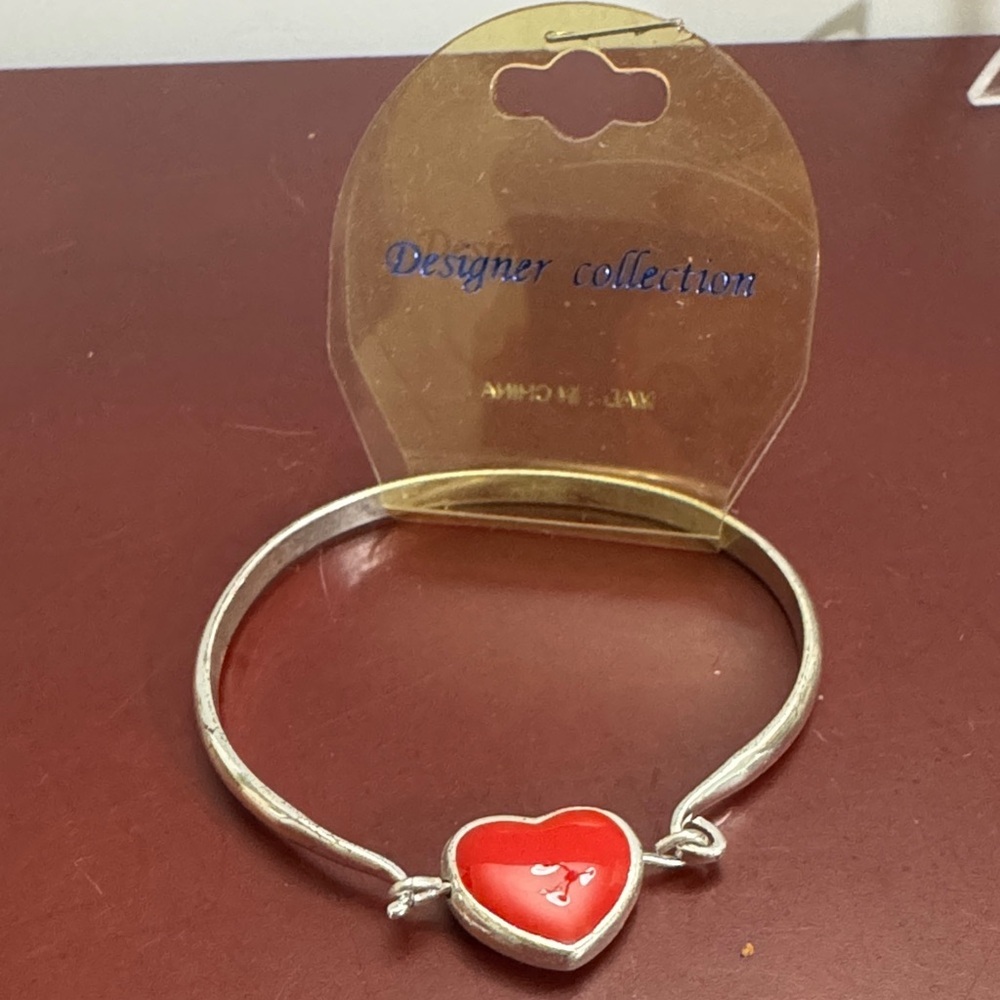 💞BOGO SALE. Child custom jewelry Silver tone Bracelet w/Red Heart Charm 2 sided
